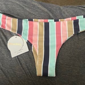 Kulani Kinis Cheeky Bottoms, never worn